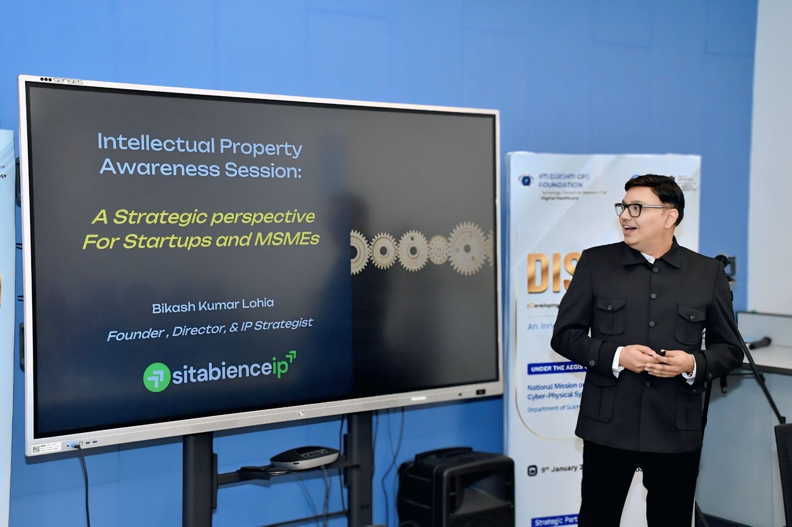 Bikash Kumar Lohia leading an IP awareness session for startups and MSMEs